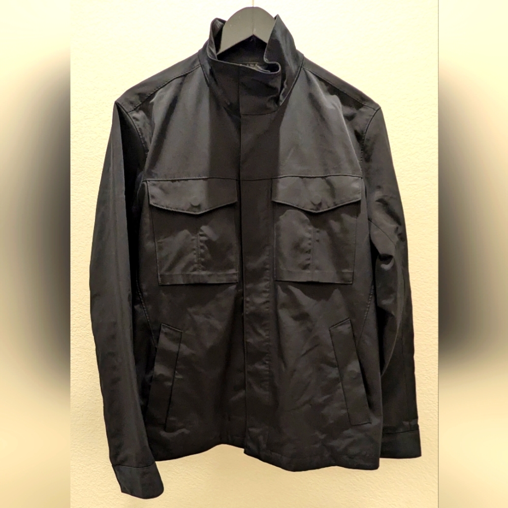 Theory Men's Yost N Fuel Canvas Jacket in Navy